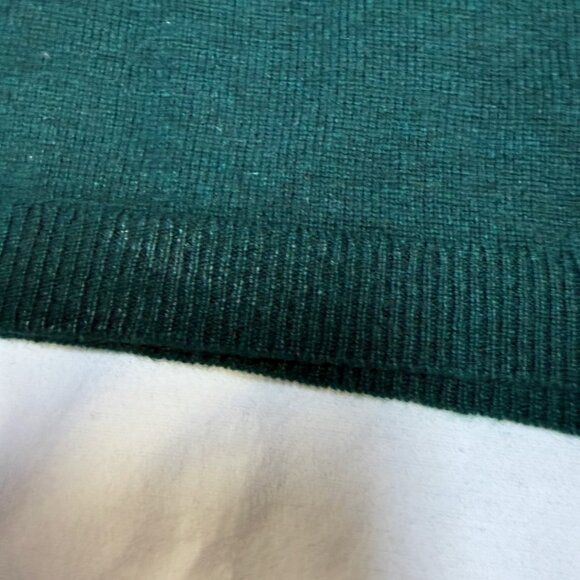 Patagonia Recycled Cashmere V-Neck Sweater Women’s XS Green GUC - Picture 6 of 12
